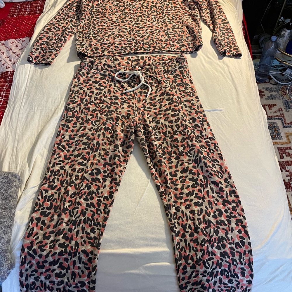 Monrow Pink and Black Patterned Set (top and joggers)
